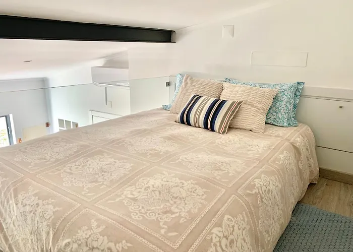 Cozy Studio House With Private Terrace In Cascais